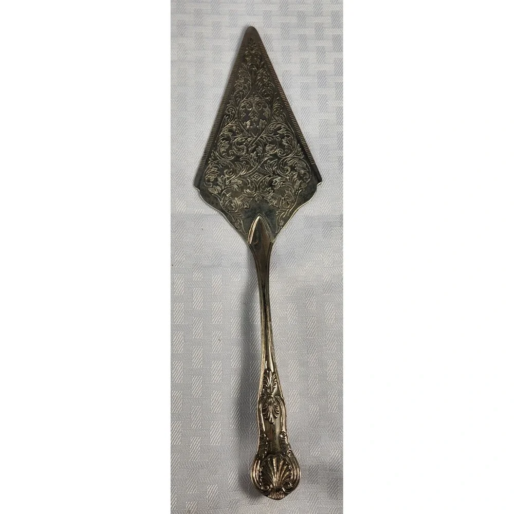 Vintage Silver Plate Cake Server Spatula Beautiful Carved Scroll Design Unmarked